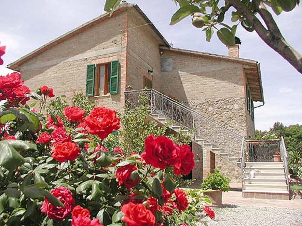Casa Guaitoli Villa Bagni Di Petriolo Luaran gambar